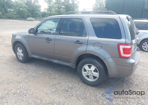 2011 Ford Escape Xlt from USA, damaged, VIN 1FMCU9D70BKA51840